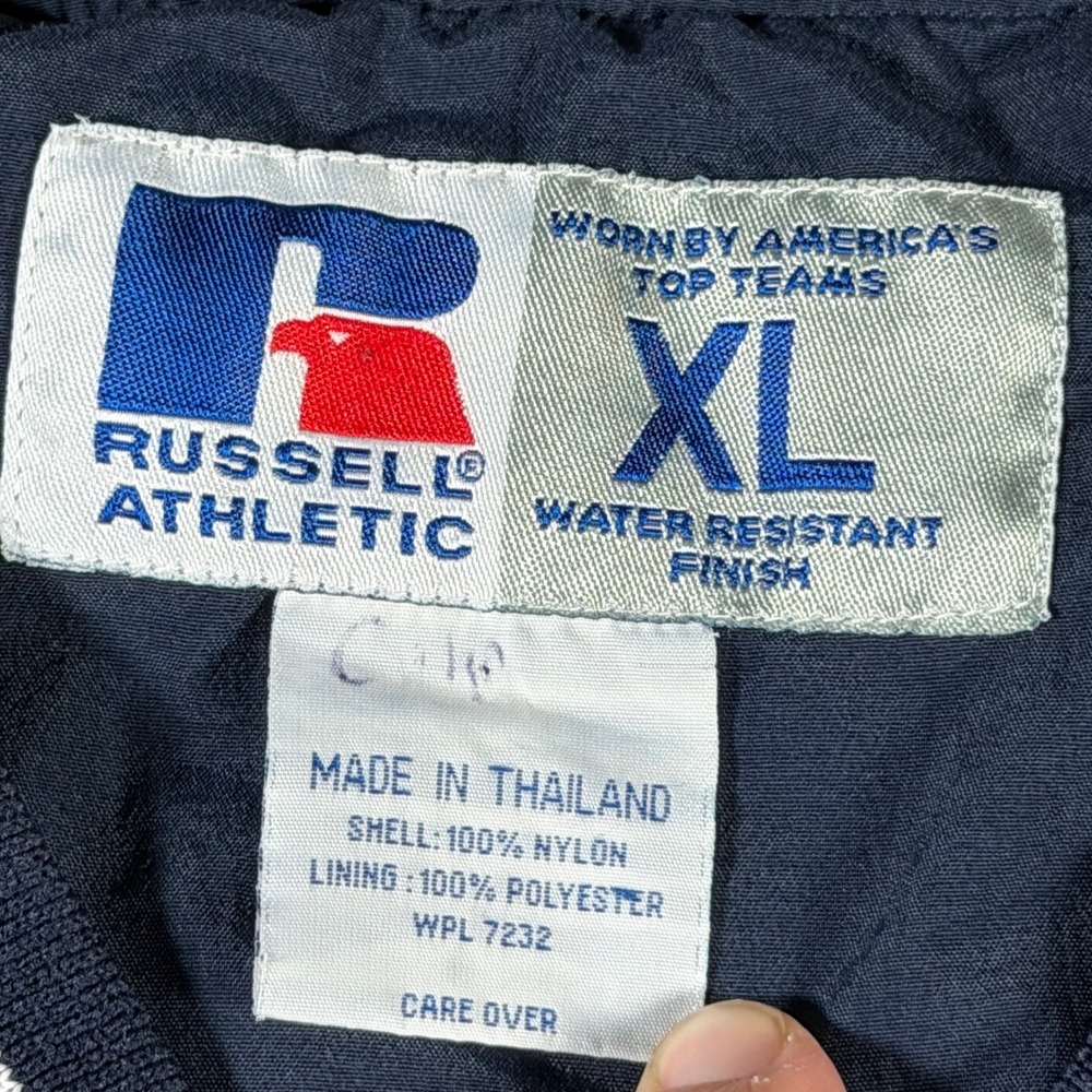 Vintage Cleveland Indians V-Neck Windbreaker XL Navy Blue MLB Russell Athletic - Picture 5 of 13